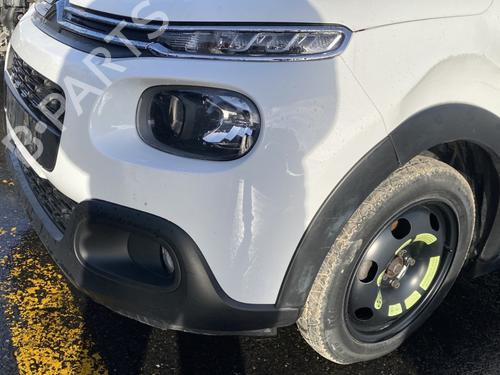 Used Front bumper Front bumper CITROËN C3 III (SX) 1.5 BlueHDi 100 (SXYHYP, SXYHTU) (102 hp) 32429316 32429316