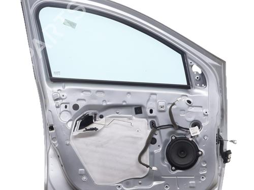 Used Left front door Left front door DACIA SANDERO II 1.0 LPG (B8ML) (101 hp) 39548916 39548916