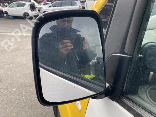 Used Left mirror NISSAN NV200 Van e-NV (ME0N) (109 hp) 25894425