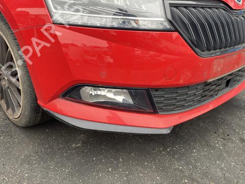Højre Foran Tågelygte SKODA FABIA III Estate (NJ5) 1.0 TSI (95 hp) 28189422