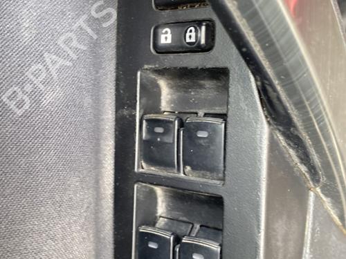 Used Left front window switch TOYOTA AURIS (_E18_) 1.6 (ZRE181_, ZRE185_, ZRE185R, ZRE181R) (132 hp) 30520250