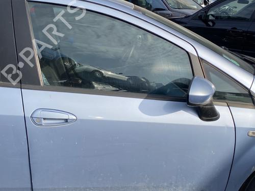 Used Right front door FIAT GRANDE PUNTO (199_) 1.3 D Multijet (75 hp) 26710820