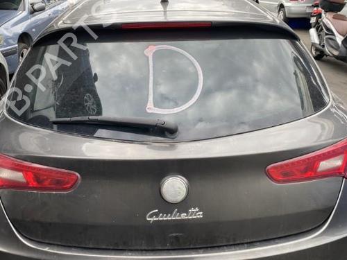 Used Right taillight Right taillight ALFA ROMEO GIULIETTA (940_) 2.0 JTDM (940.FXL1A) (140 hp) 25686149 25686149