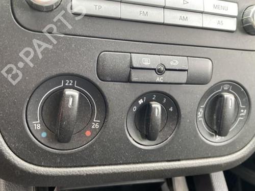 Used Climate control Climate control VW GOLF V (1K1) 1.9 TDI (105 hp) 25674136 25674136