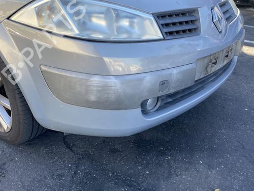 right-front-fog-light-renault-megane-ii-coupe-cabriolet-em01_-2003-2004-2005-2006-2007-2008-2009-2010-32117518 main image