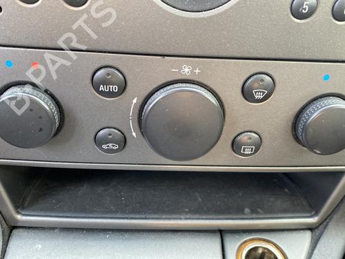 Klimabedienteil für OPEL SIGNUM Hatchback (Z03) 2.2 DTI (F48) (125 hp) 26709455