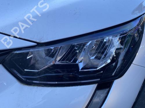 Used Left headlight Left headlight PEUGEOT 208 II (UB_, UP_, UW_, UJ_) e-208 (136 hp) 31944065 31944065