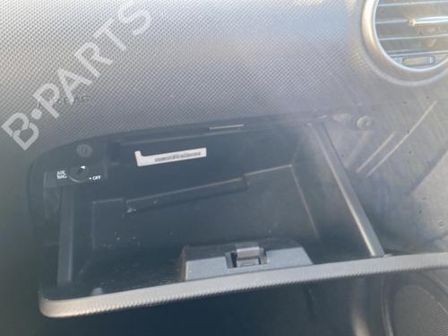 Boîte à gants SEAT LEON (1P1) 2.0 TDI (170 hp) 30677494