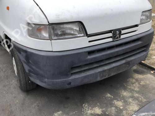 Used Front bumper Front bumper 25686952 25686952