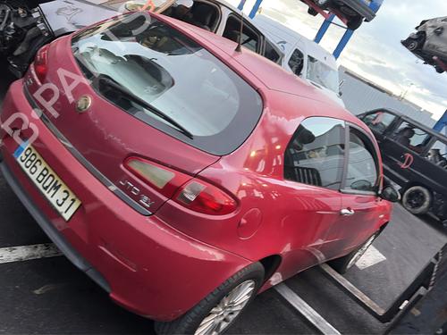 Brugte ALFA ROMEO 147 (937_) 1.9 JTDM 16V (937.AXN1B, 937.AXZ1B) (170 hp) 4447480