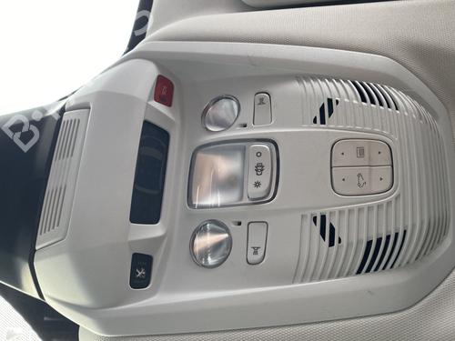 Used Interior roof light PEUGEOT 3008 II SUV (MC_, MR_, MJ_, M4_) 1.2 THP/ PureTech 130 (MRHNSM, MRHNSU, MRHNSJ, MRHNYW,... (131 hp) 26931892