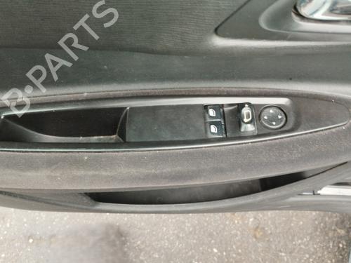 Comutador vidro frente esquerdo Comutador vidro frente esquerdo CITROËN C4 I (LC_) 1.6 HDi (90 hp) 35959000 35959000