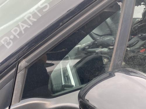 front-left-quarter-glass-peugeot-2008-i-cu_-2013-28113677 main image