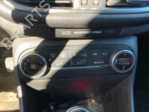 Used Climate control Climate control FORD FIESTA VII (HJ, HF) 1.5 TDCi (86 hp) 40448675 40448675