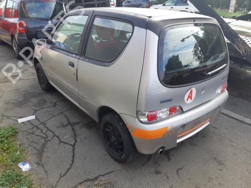Left front indicator FIAT SEICENTO / 600 (187_) 1.1 (187AXB, 187AXB1A, 187AXC1A02) | BP25689413C32 