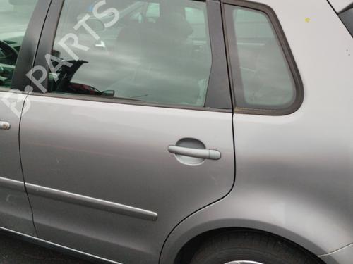 Porta trás esquerda Porta trás esquerda VW POLO IV (9N_, 9A_) 1.4 16V (80 hp) 35926837 35926837