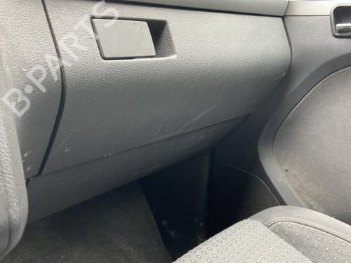 Used Glove box VW TOURAN (1T1, 1T2) 1.9 TDI (105 hp) 25672441