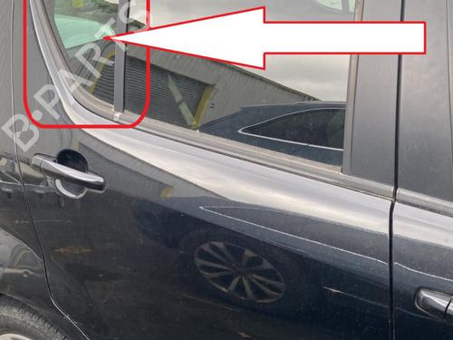 Used Rear right door window Rear right door window OPEL AGILA B (H08) 1.2 (F68) (86 hp) 33610671 33610671