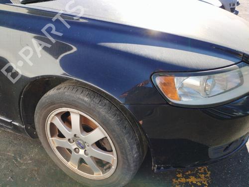 Used Right front fenders Right front fenders VOLVO V50 (545) 2.0 D (136 hp) 36141711 36141711