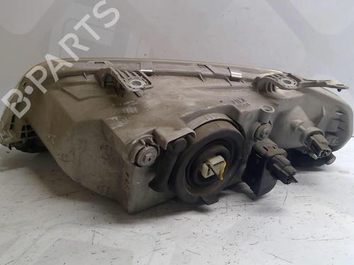 Used Right headlight CHEVROLET AVEO / KALOS Hatchback (T200) 1.4 16V (94 hp) 25696272