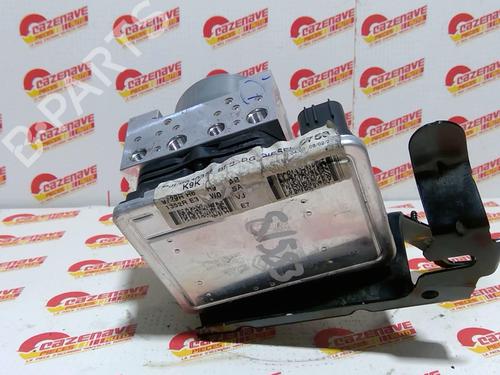 abs-pump-renault-megane-iv-hatchback-b9amn_-2015-25679719 main image