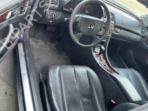 Used Right front seat MERCEDES-BENZ CLK Convertible (A208) CLK 200 (208.435) (136 hp) 25690281