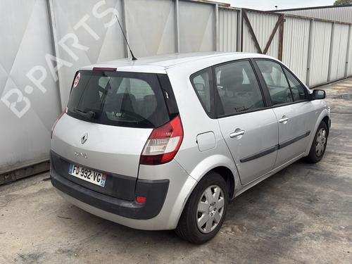 Brukte deler til RENAULT SCÉNIC II (JM0/1_) 1.6 (JM0C, JM0J, JM1B) (113 hp) 4379941