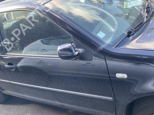 Used Right front door VW GOLF IV (1J1) 1.4 16V (75 hp) 27434467