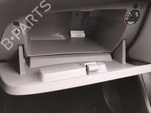 Used Glove box Glove box OPEL CORSA E (X15) 1.4 Turbo (08, 68) (101 hp) 25674565 25674565