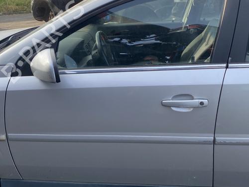 Used Left front door OPEL SIGNUM Hatchback (Z03) 2.2 DTI (F48) (125 hp) 26709442