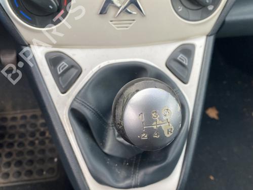 Mando elevalunas delantera derecho FORD KA (RU8) 1.2 (69 hp) 31193924