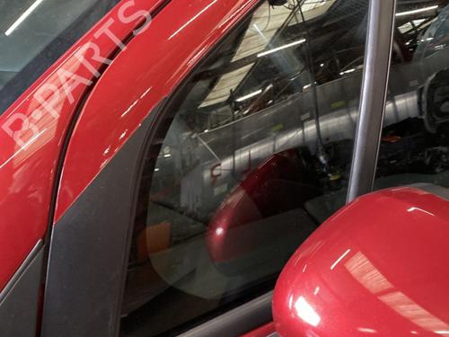 Vidro triangular frente esquerdo CITROËN C3 II (SC_) 1.4 HDi 70 (SC8HZC, SC8HR0, SC8HP4) (68 hp) 31908068