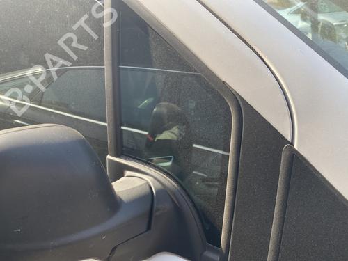 front-right-quarter-glass-citroen-berlingo-box-bodympv-k9-2018-28046293 main image