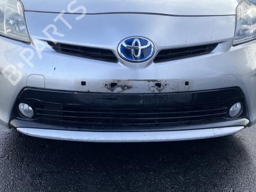 right-front-fog-light-toyota-prius-_w3_-2008-2009-2010-2011-2012-2013-2014-2015-2016-31929374 main image