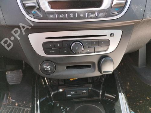 Auto-radio Auto-radio RENAULT MEGANE III Grandtour (KZ0/1) 1.2 TCe (KZ16, KZ28) (132 hp) 36516446 36516446