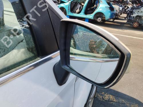 Used Right mirror Right mirror 37751462 37751462