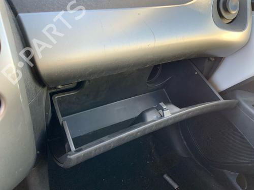 Used Glove box Glove box TOYOTA AYGO (_B4_) 1.0 (KGB40) (69 hp) 40497260 40497260