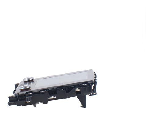 display-monitor-renault-megane-iv-hatchback-b9amn_-2015-28155135 main image