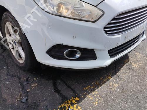 left-front-fog-light-ford-s-max-cj-wa6-2015-34502414 main image