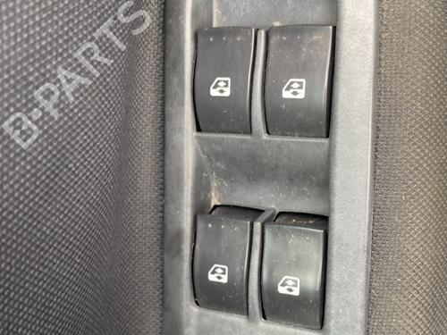Used Left front window switch RENAULT MEGANE II (BM0/1_, CM0/1_) 1.6 16V (112 hp) 30725681