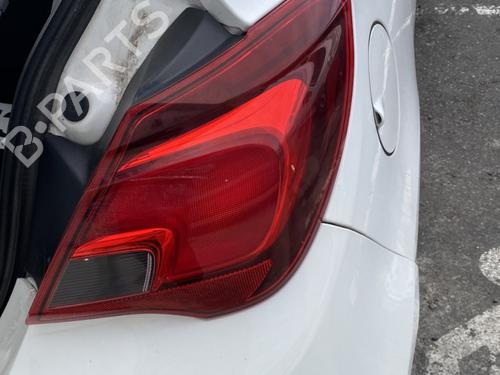 Farolim direito OPEL CORSA E (X15) 1.4 Turbo (08, 68) (101 hp) 28473452