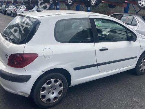 Right mirror PEUGEOT 307 (3A/C) 1.6 HDi 110 | BP25688573C27 