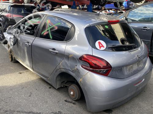 Front right window mechanism PEUGEOT 208 I (CA_, CC_) 1.2 VTI 82 | BP25677399C23 