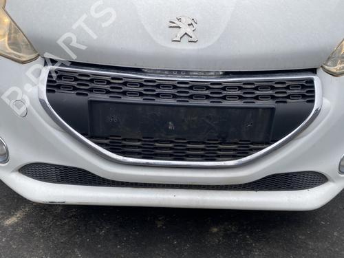 Used Right front fog light Right front fog light PEUGEOT 208 I (CA_, CC_) 1.2 VTI 82 (82 hp) 33650207 33650207