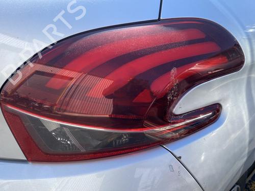 Used Right taillight Right taillight 33850961 33850961
