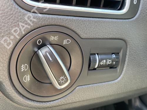 Used Headlight switch Headlight switch VW POLO V (6R1, 6C1) 1.6 TDI (90 hp) 32493777 32493777