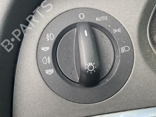 Forlygtekontakt AUDI A6 C6 Avant (4F5) 2.7 TDI (180 hp) 25694601