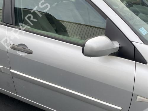 Used Right front door RENAULT MEGANE II Estate (KM0/1_) 2.0 dCi (150 hp) 31178303