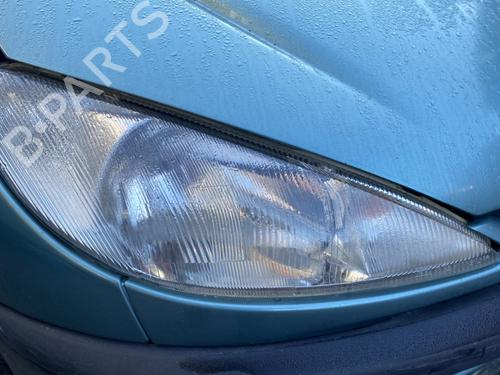 Used Right headlight Right headlight PEUGEOT 206 Hatchback (2A/C) 1.4 i (75 hp) 25678295 25678295