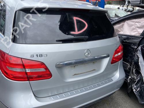 Used Third brake light MERCEDES-BENZ B-CLASS Sports Tourer (W246, W242) B 180 CDI (246.200) (109 hp) 25681958